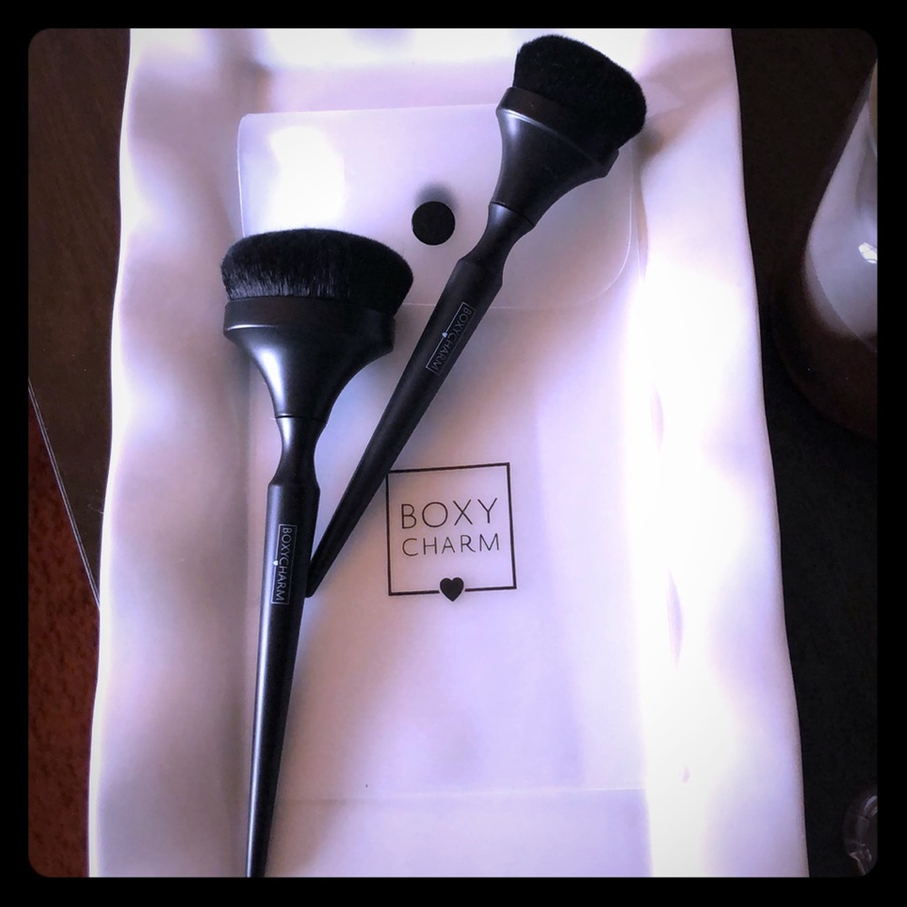 BOXY CHARM BRUSHES🌸🌸🌸